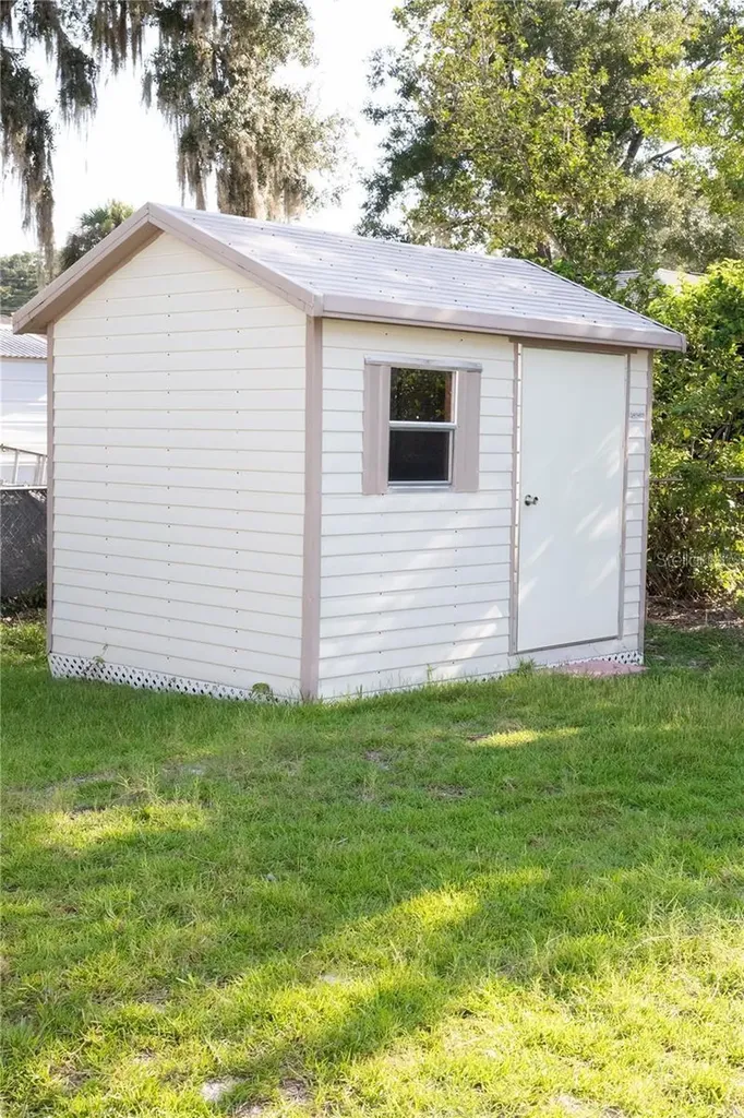 4279 NE 32nd Circle Ocala FL 34479