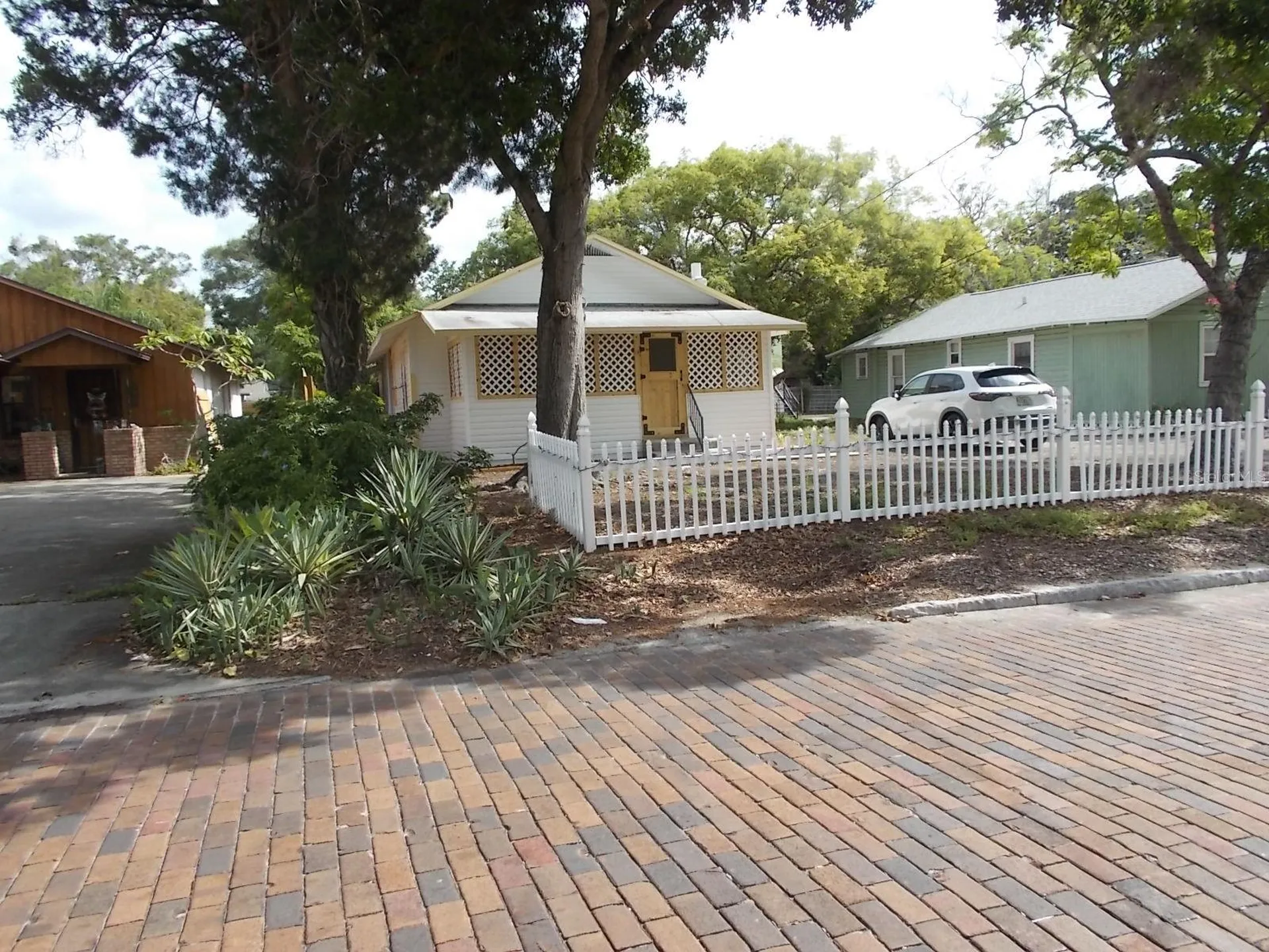 518 6th Avenue SW Largo FL 33770