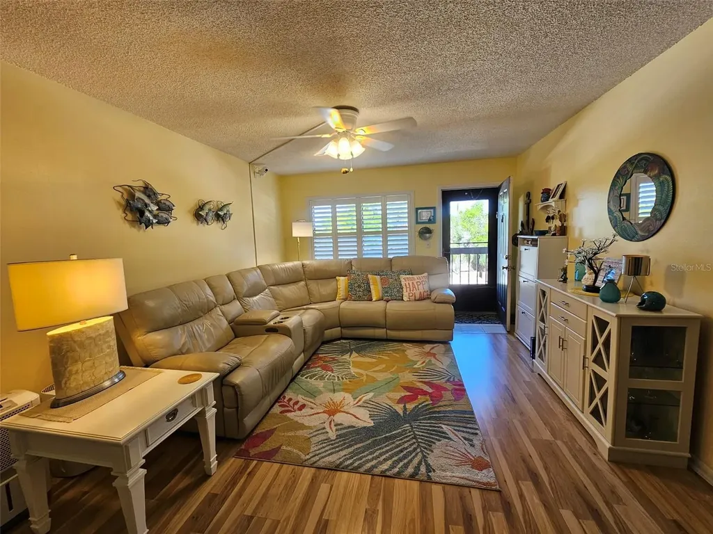 315 30th Avenue W Bradenton FL 34205