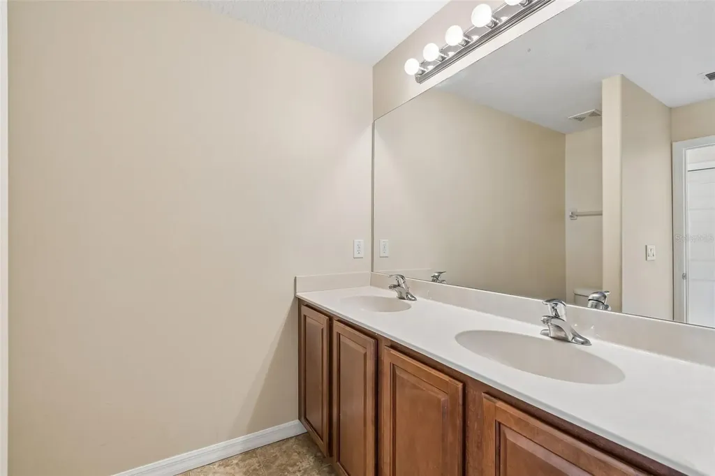 20112 Indian Rosewood Drive Tampa FL 33647