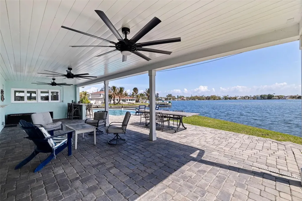 3901 14th Street NE St Petersburg FL 33703