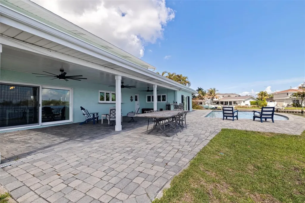 3901 14th Street NE St Petersburg FL 33703