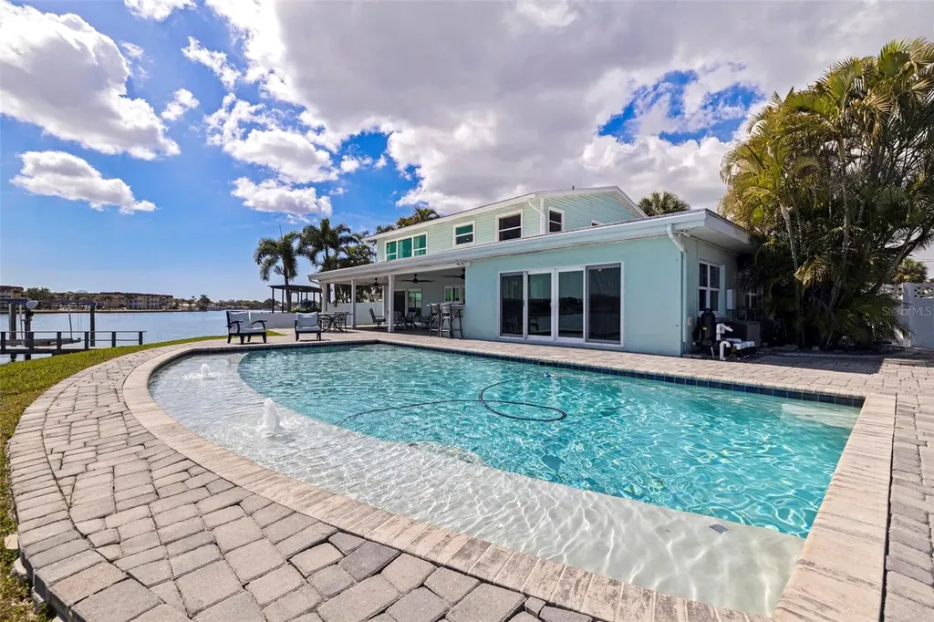 3901 14th Street NE St Petersburg FL 33703