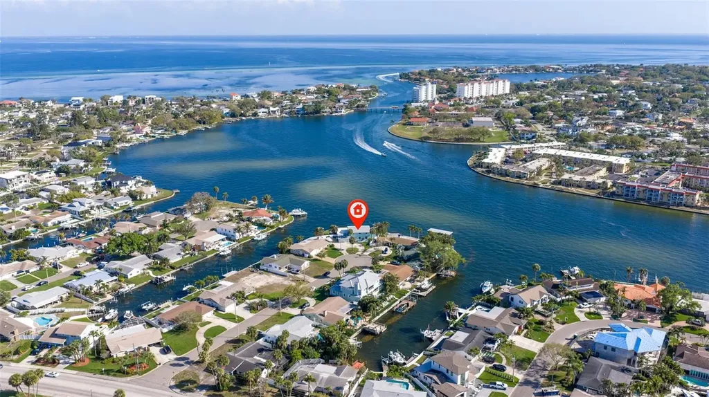 3901 14th Street NE St Petersburg FL 33703