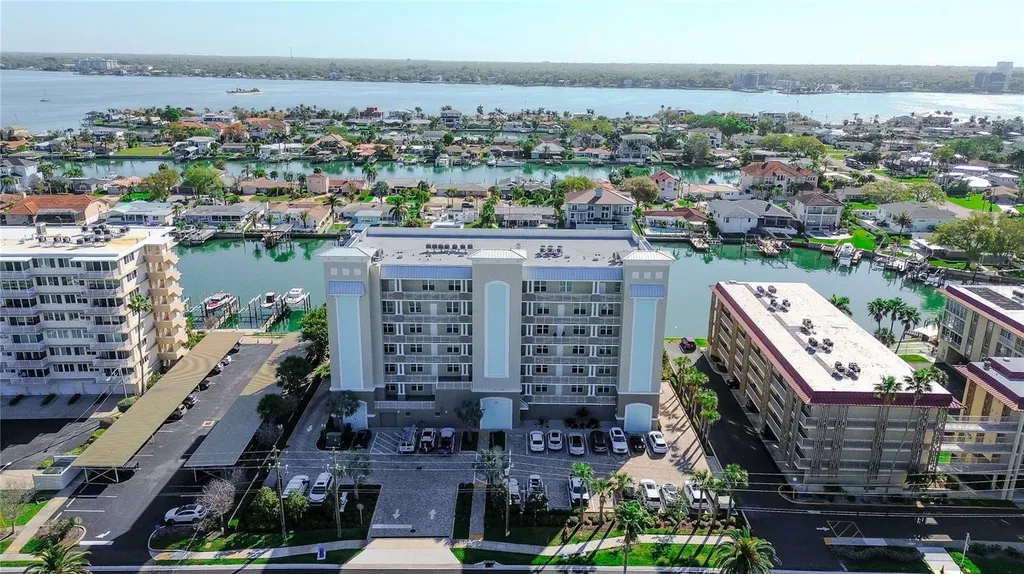 125 Island Way Clearwater Beach FL 33767