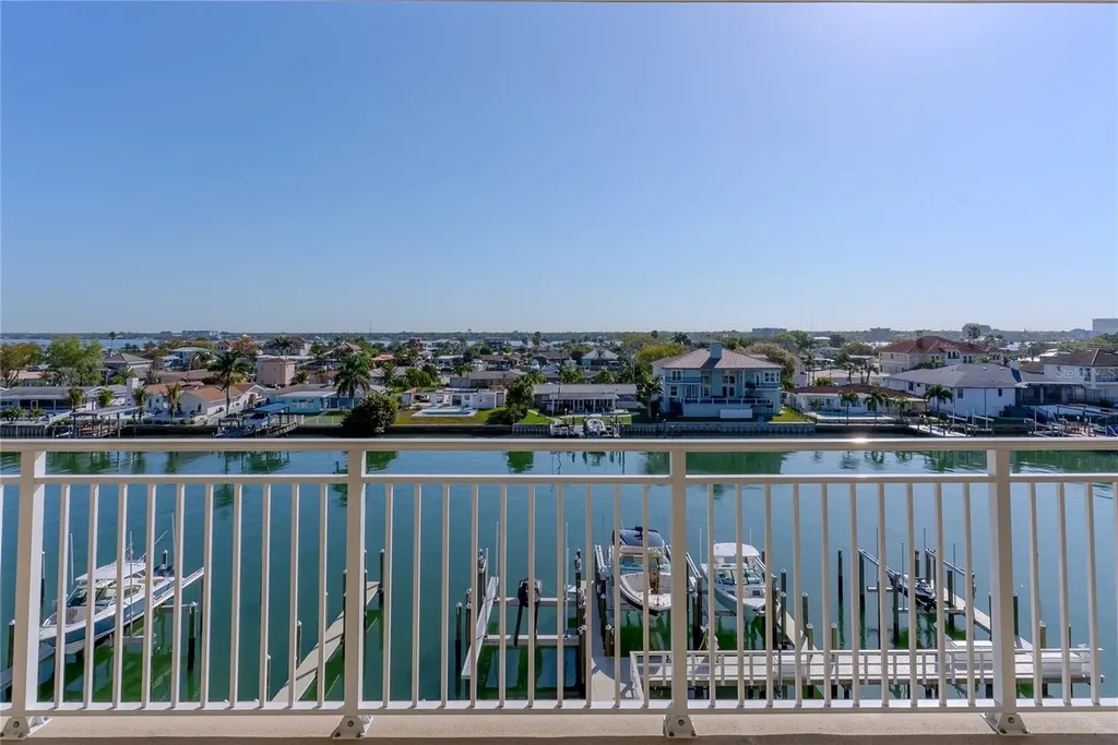 125 Island Way Clearwater Beach FL 33767