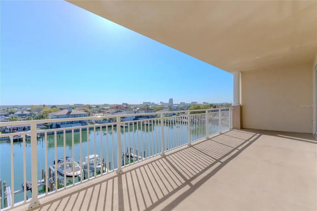 125 Island Way Clearwater Beach FL 33767