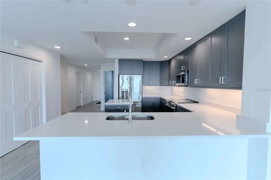 125 Island Way Clearwater Beach FL 33767