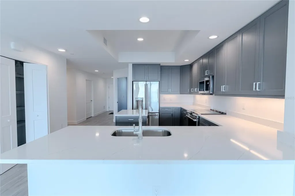 125 Island Way Clearwater Beach FL 33767