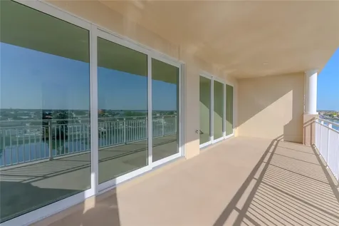 125 Island Way Clearwater Beach FL 33767