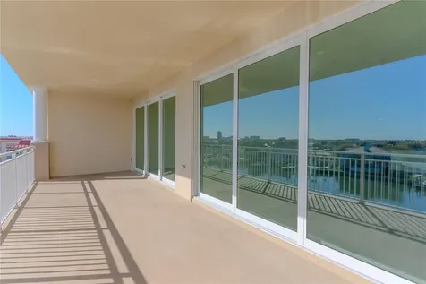 125 Island Way Clearwater Beach FL 33767