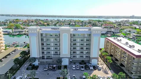 125 Island Way Clearwater Beach FL 33767