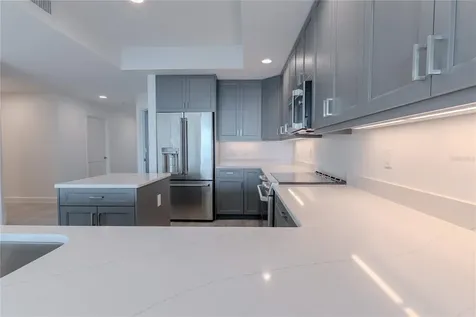 125 Island Way Clearwater Beach FL 33767