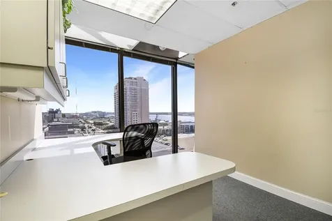 233 E Bay Street Jacksonville FL 32202