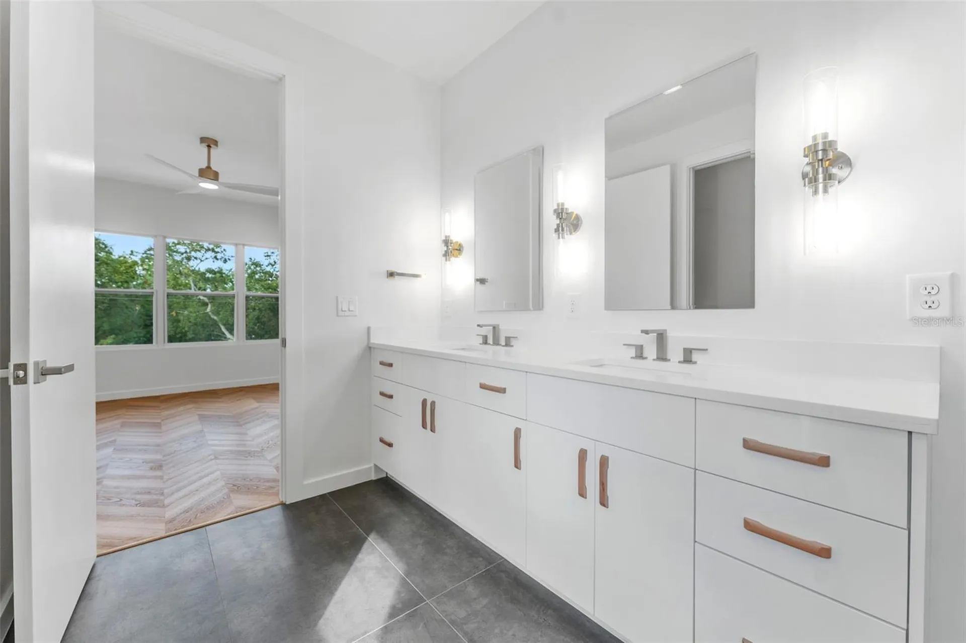 102 W Adalee Street Tampa FL 33603