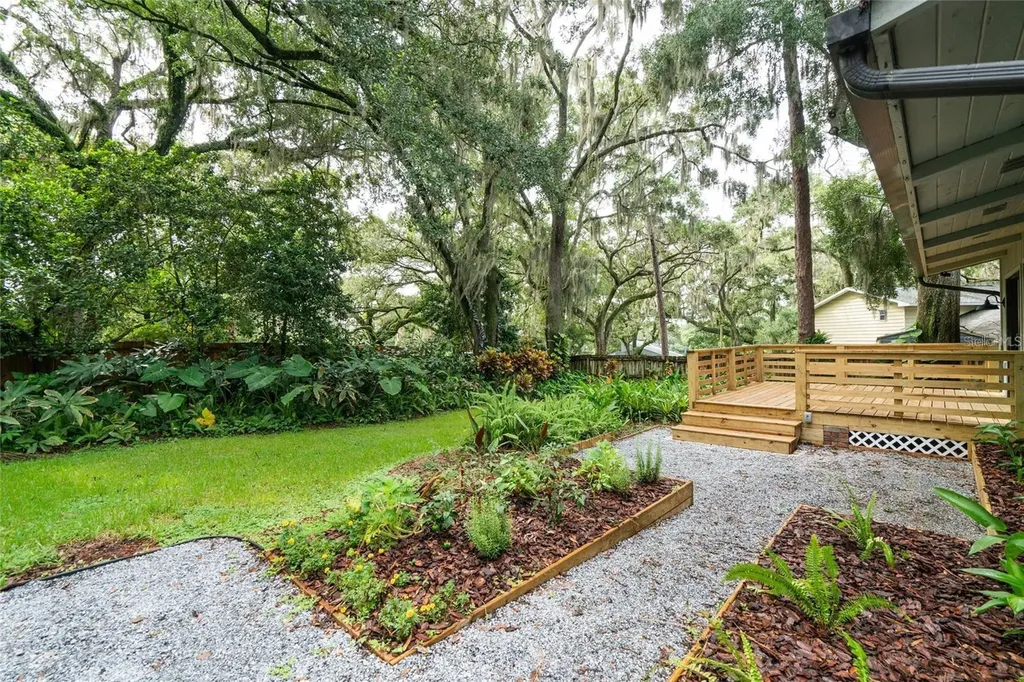 8303 N River Oaks Court Tampa FL 33617