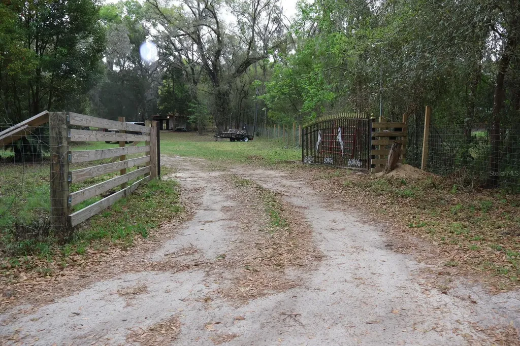 18240 Mount Olive Drive Dade City FL 33523