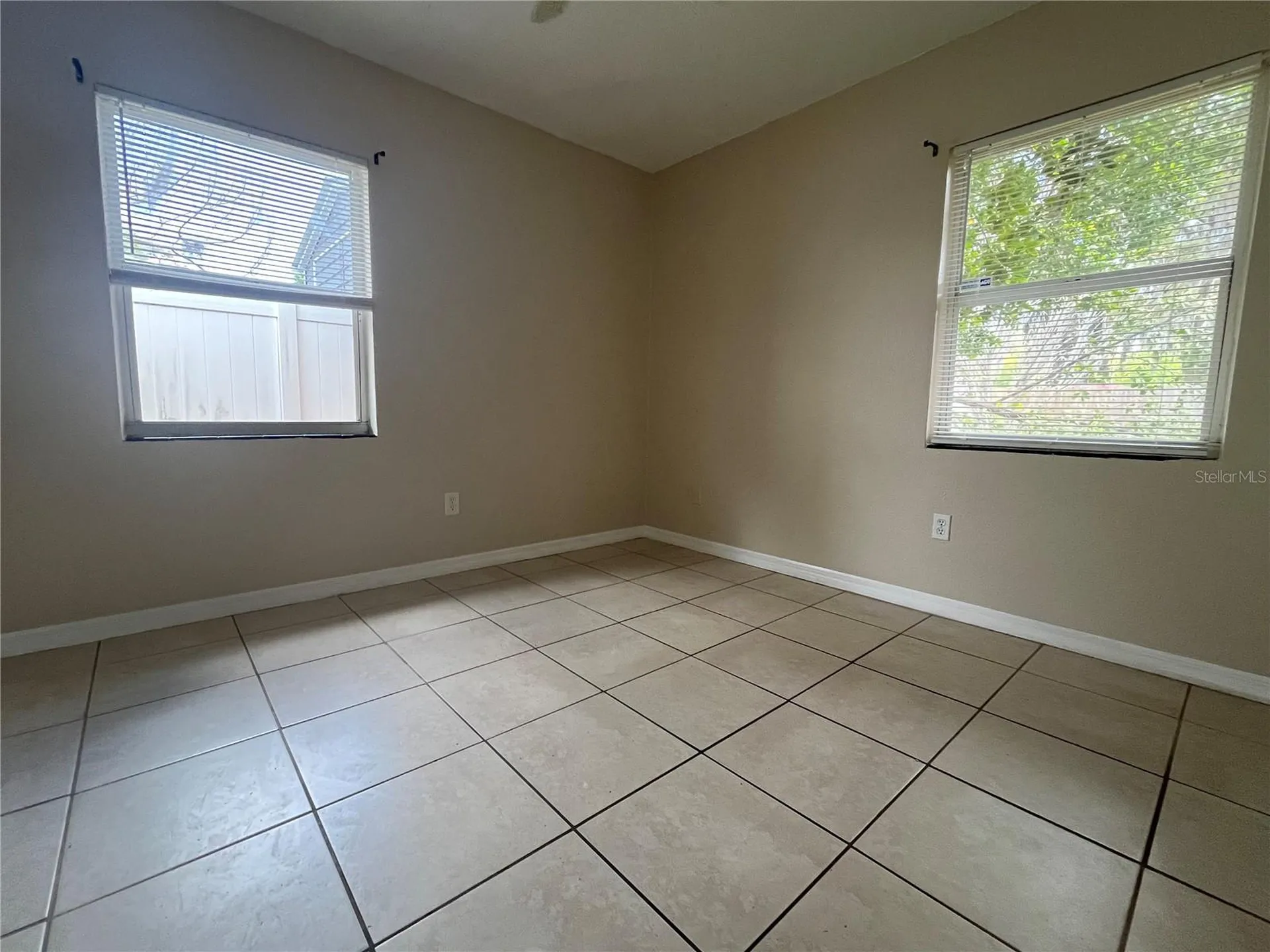 27 Lind Avenue Kissimmee FL 34744