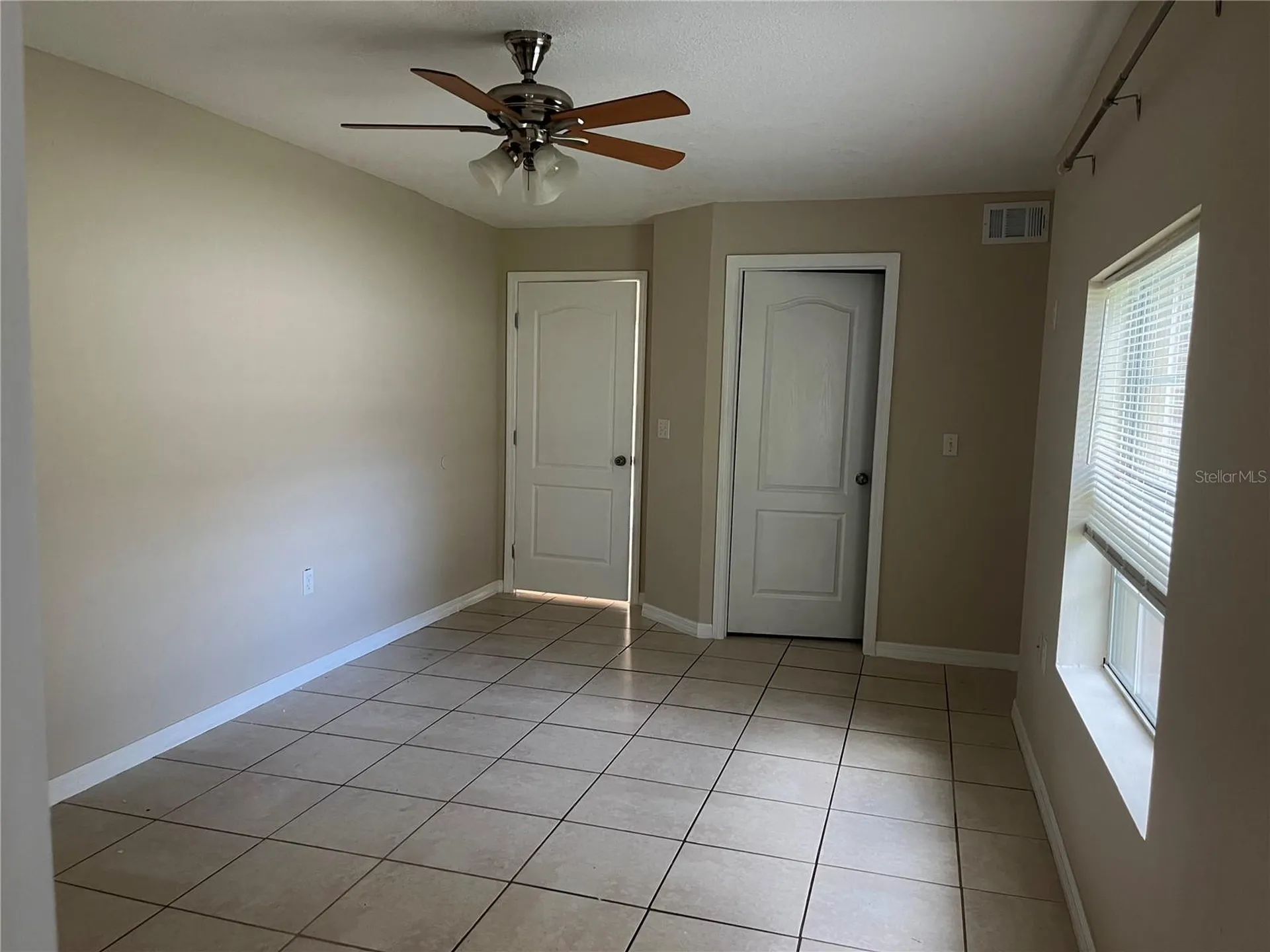 27 Lind Avenue Kissimmee FL 34744