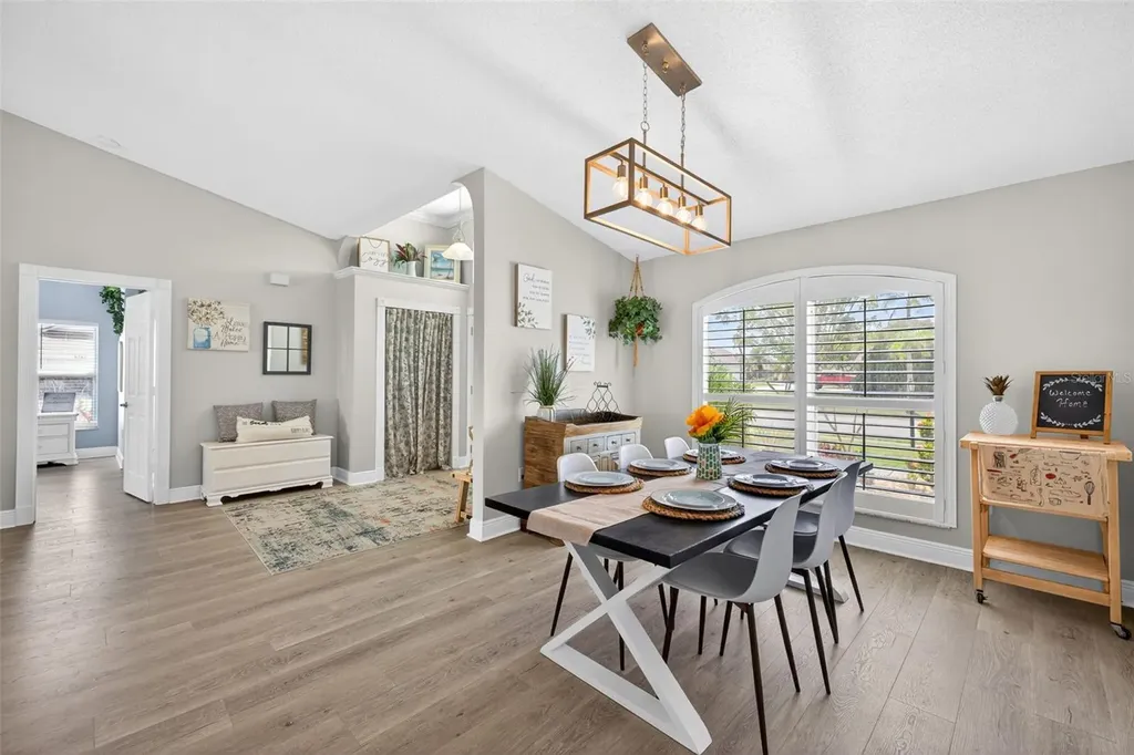 3907 57th Place E Bradenton FL 34203