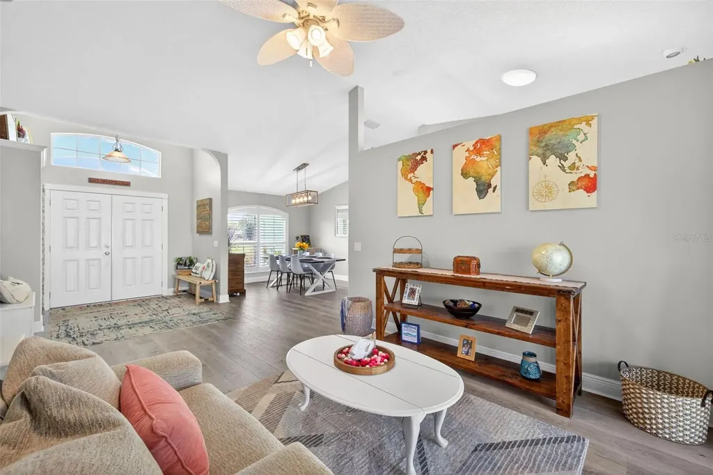 3907 57th Place E Bradenton FL 34203