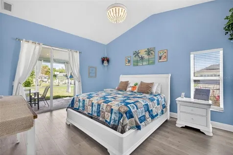3907 57th Place E Bradenton FL 34203
