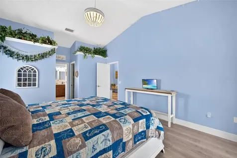 3907 57th Place E Bradenton FL 34203