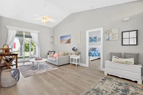 3907 57th Place E Bradenton FL 34203