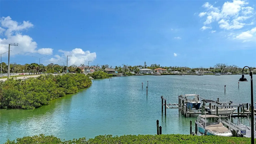 516 Tamiami Trail S Nokomis FL 34275