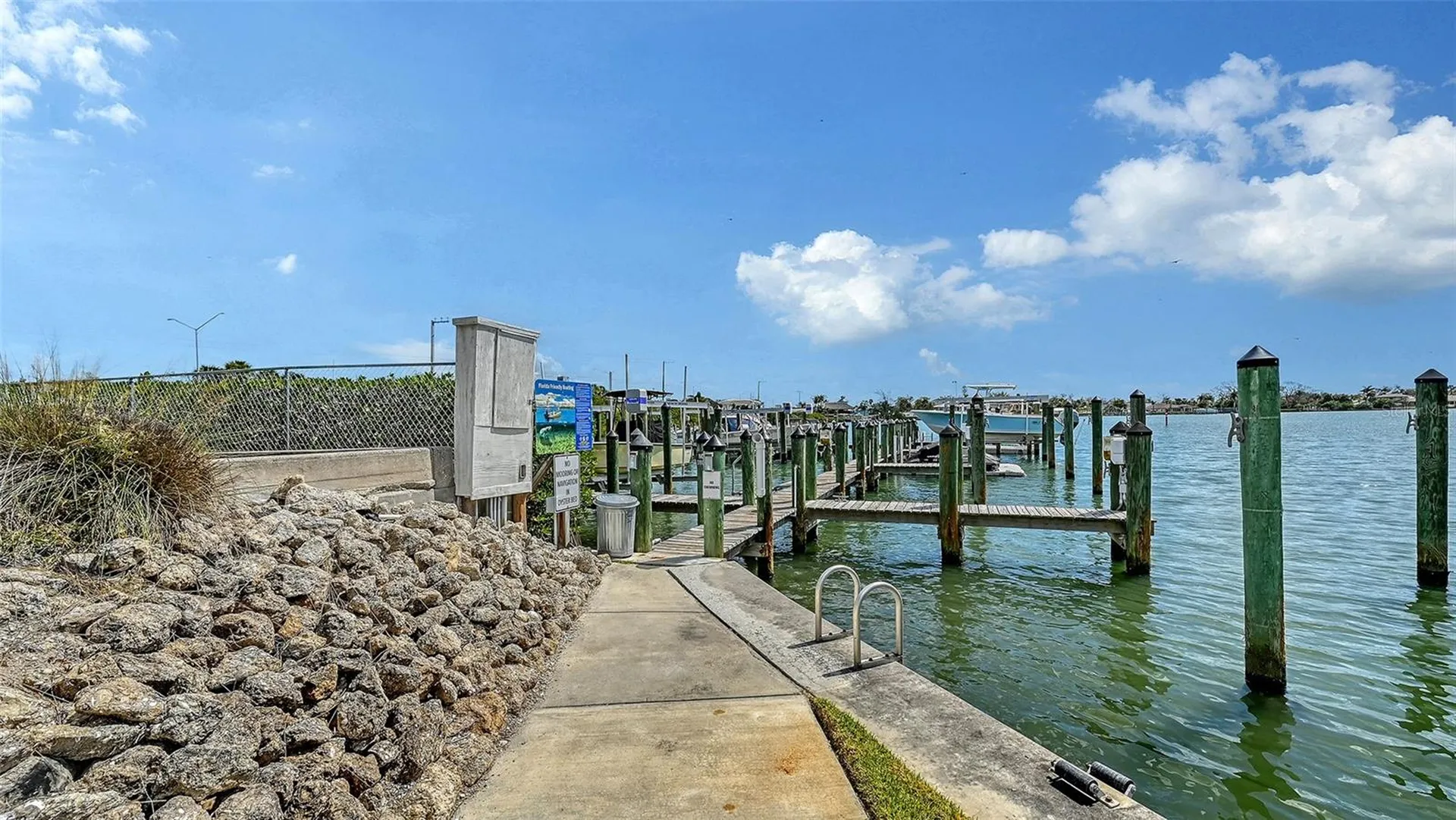 516 Tamiami Trail S Nokomis FL 34275