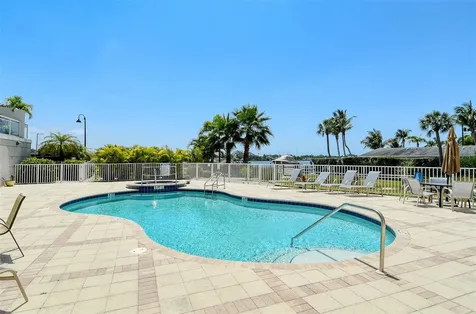516 Tamiami Trail S Nokomis FL 34275