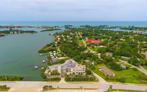 516 Tamiami Trail S Nokomis FL 34275
