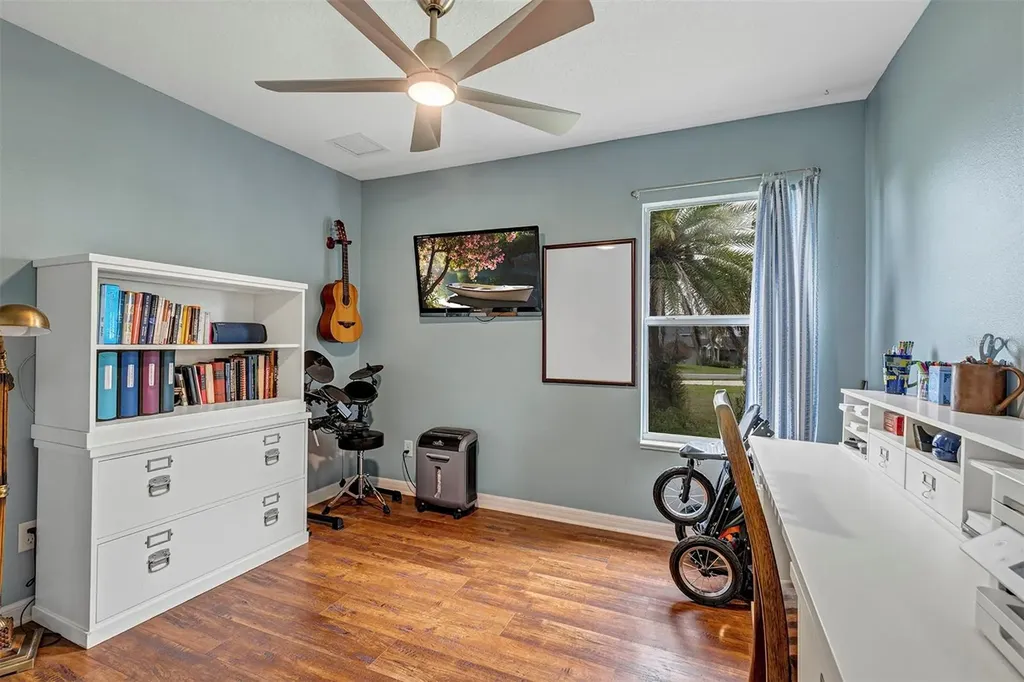 5481 Bounty Circle Tavares FL 32778