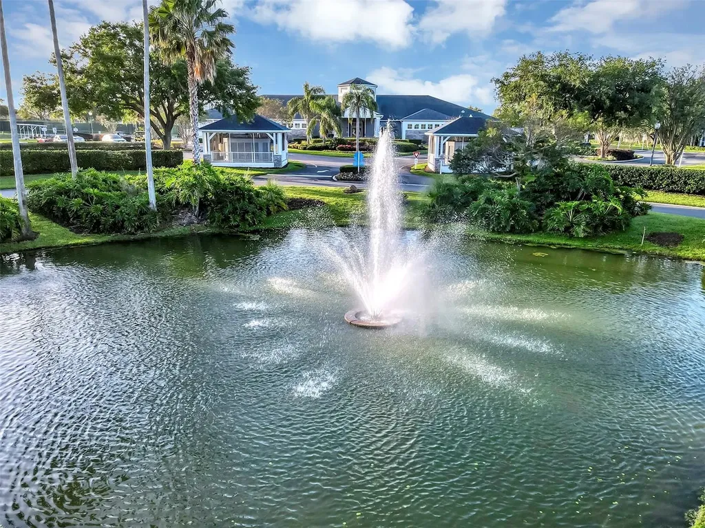 5481 Bounty Circle Tavares FL 32778