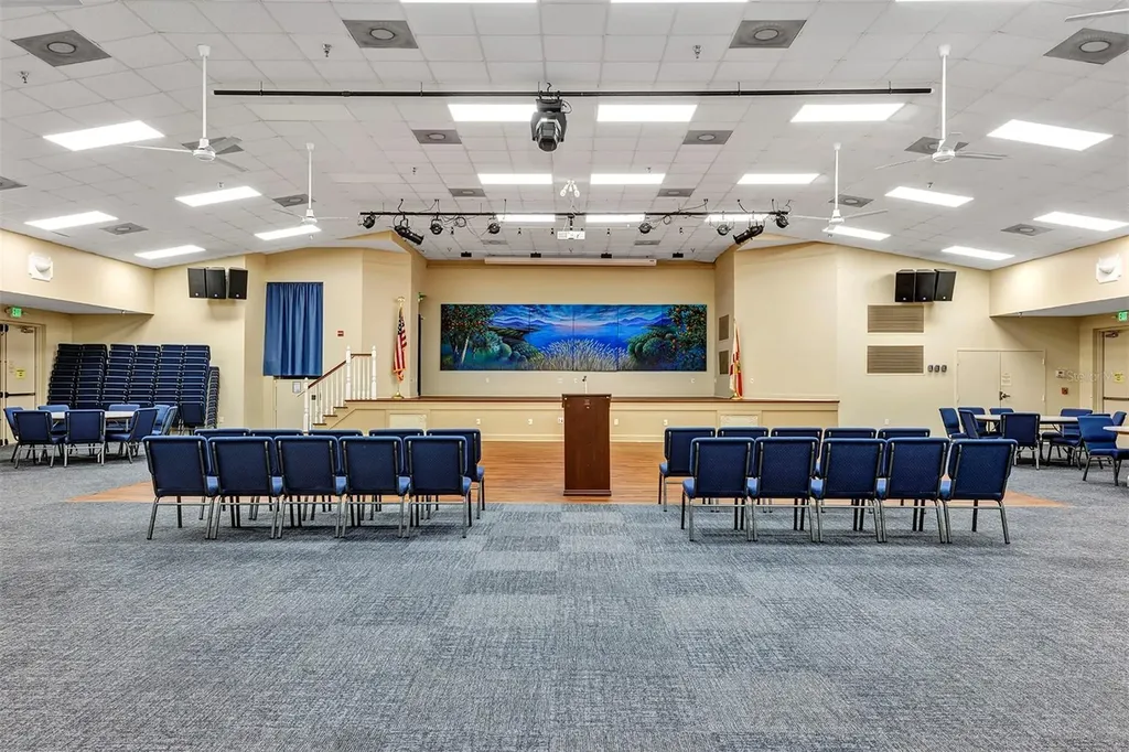 5481 Bounty Circle Tavares FL 32778