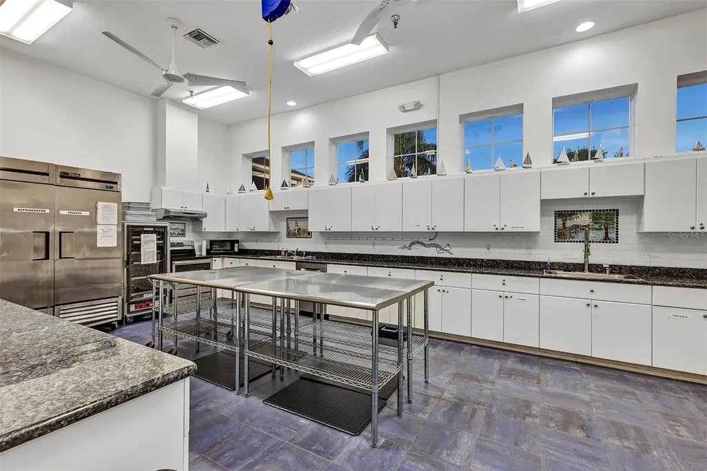 5481 Bounty Circle Tavares FL 32778