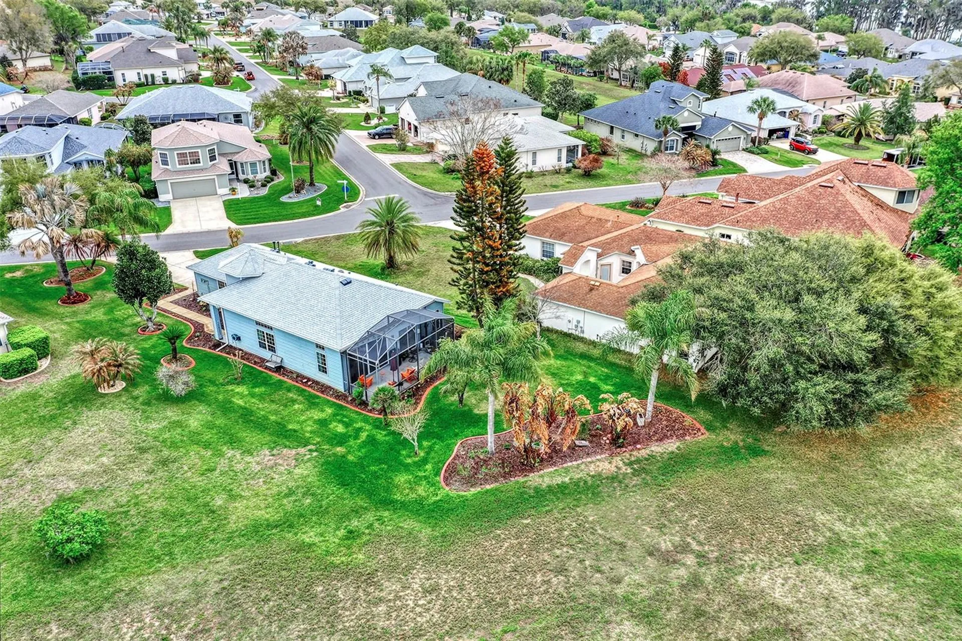5481 Bounty Circle Tavares FL 32778