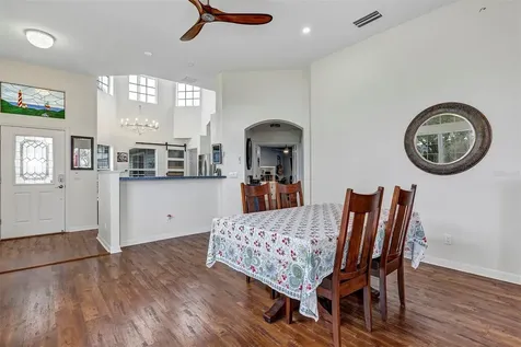 5481 Bounty Circle Tavares FL 32778