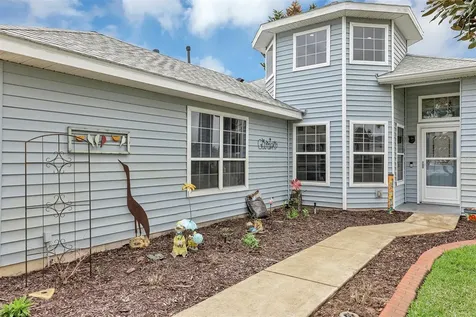 5481 Bounty Circle Tavares FL 32778