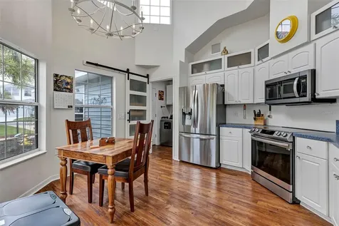 5481 Bounty Circle Tavares FL 32778
