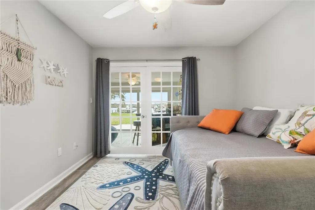 11634 W Bayshore Drive Crystal River FL 34429