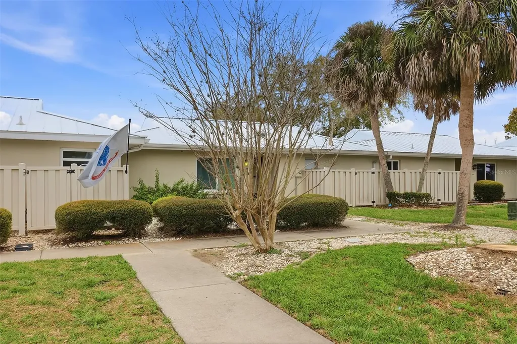 11634 W Bayshore Drive Crystal River FL 34429