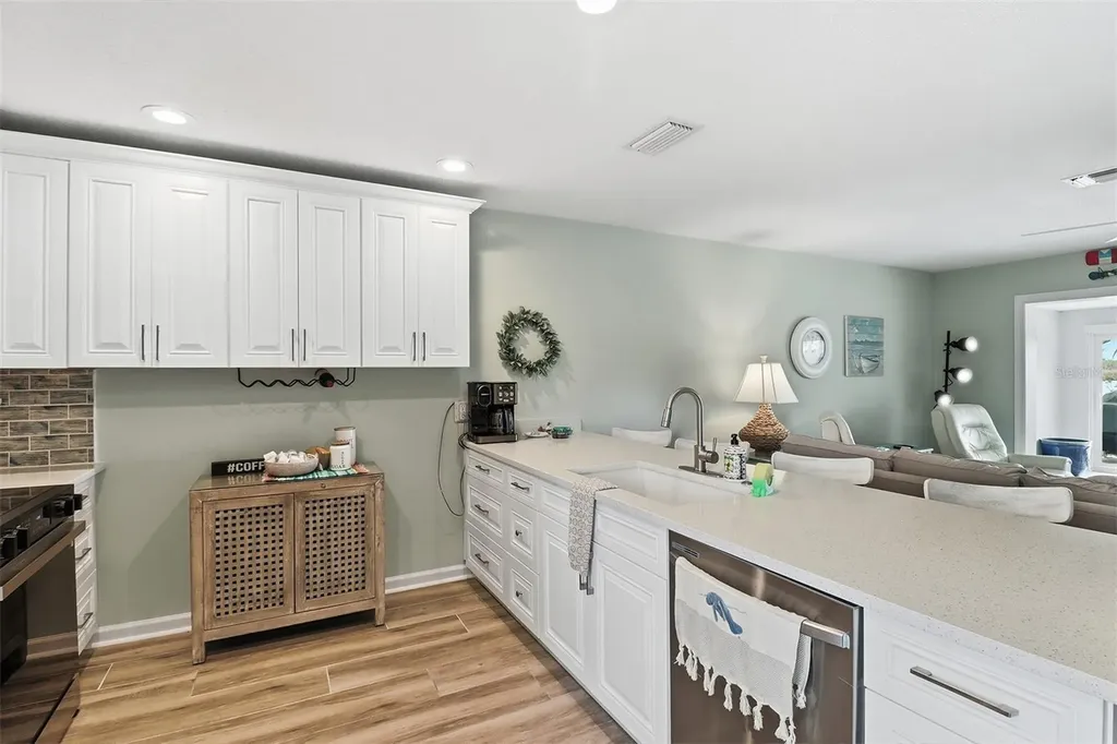 11634 W Bayshore Drive Crystal River FL 34429