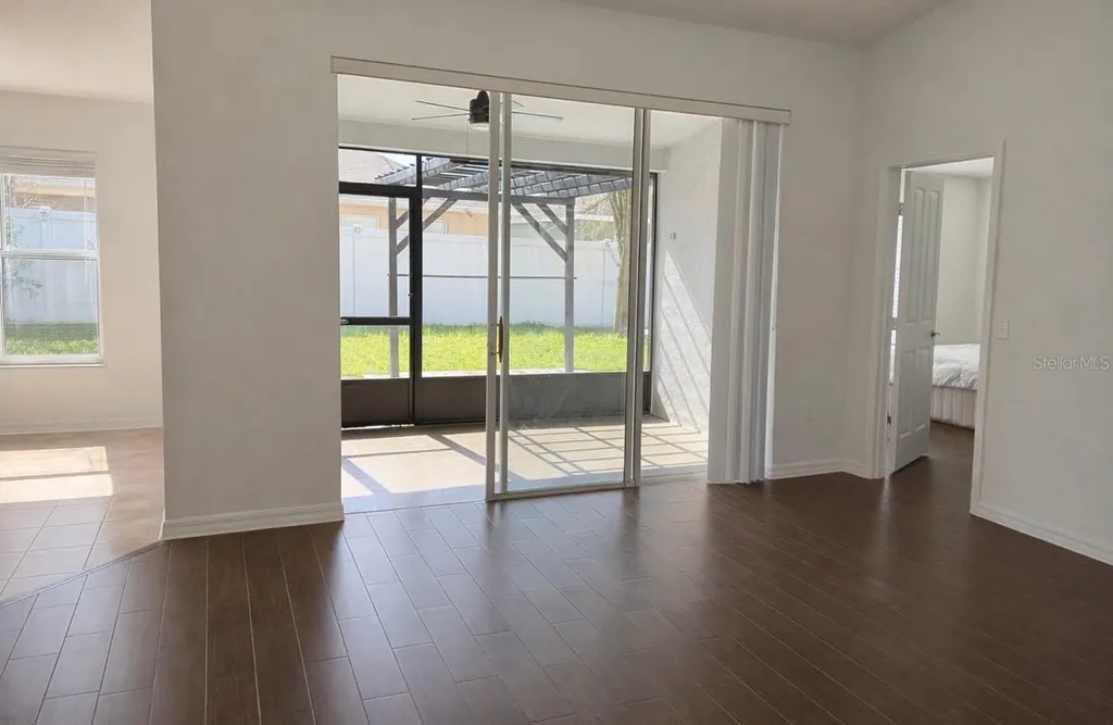 2704 Lucas Lakes Lane Kissimmee FL 34744