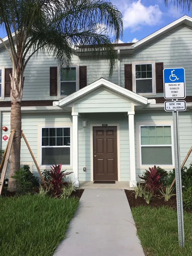 3207 Oyster Lane Kissimmee FL 34747