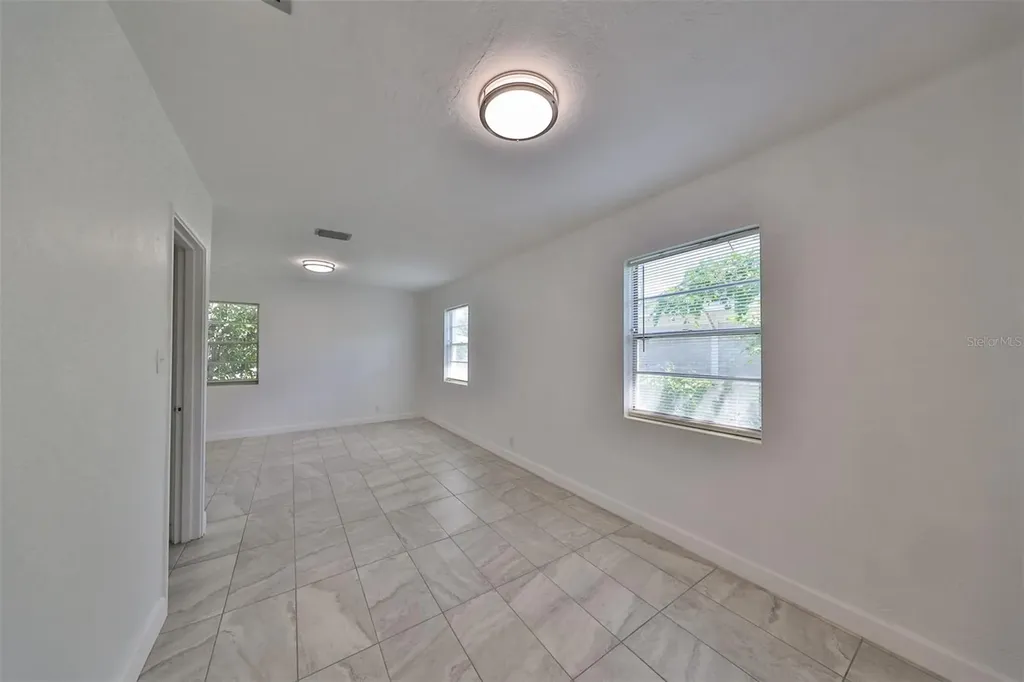 3908 W Wallace Avenue Tampa FL 33611