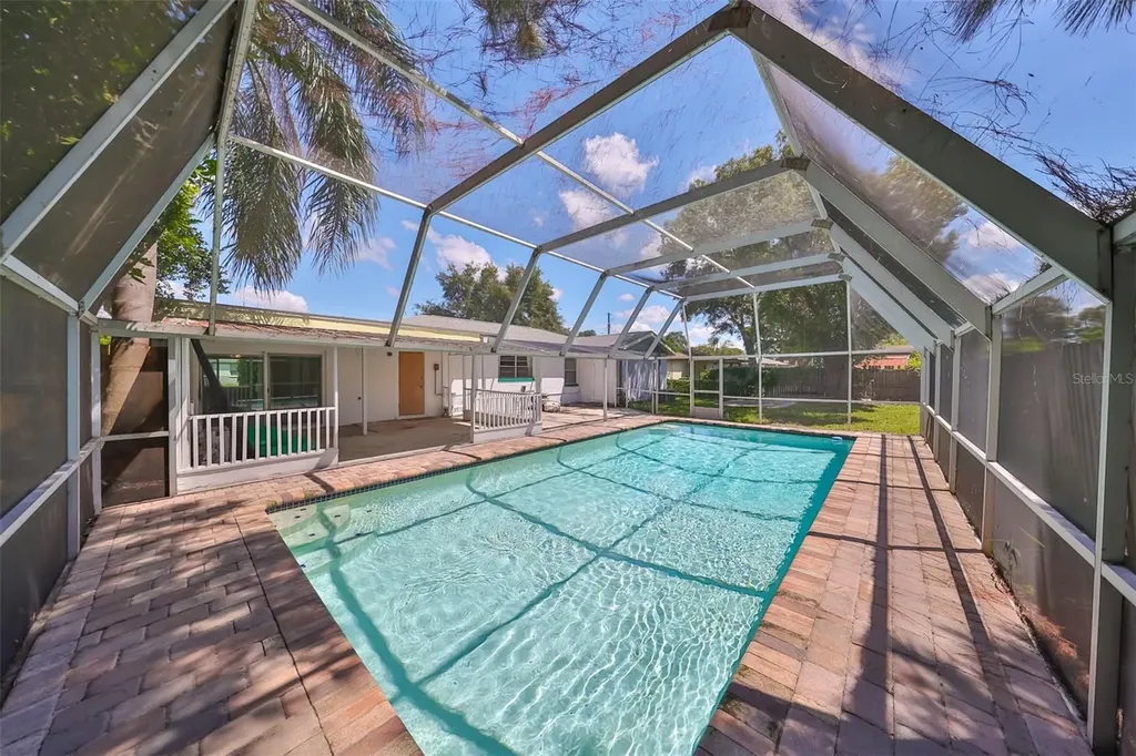 3908 W Wallace Avenue Tampa FL 33611