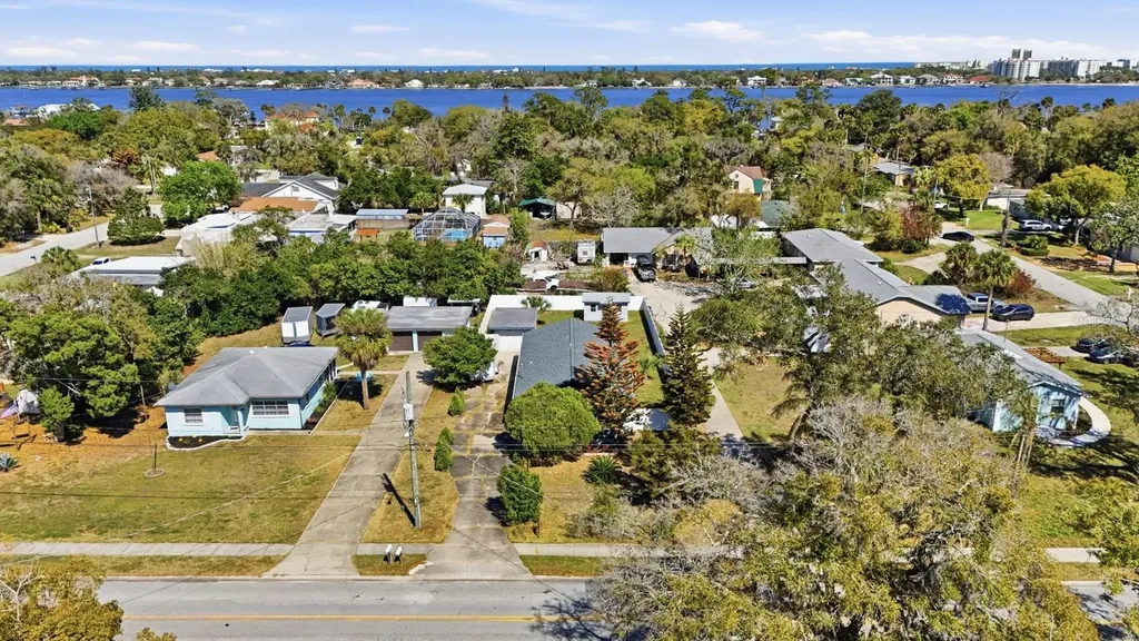 231 N Ridgewood Avenue Ormond Beach FL 32174