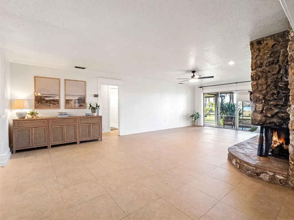 14051 Marine Court Orlando FL 32832