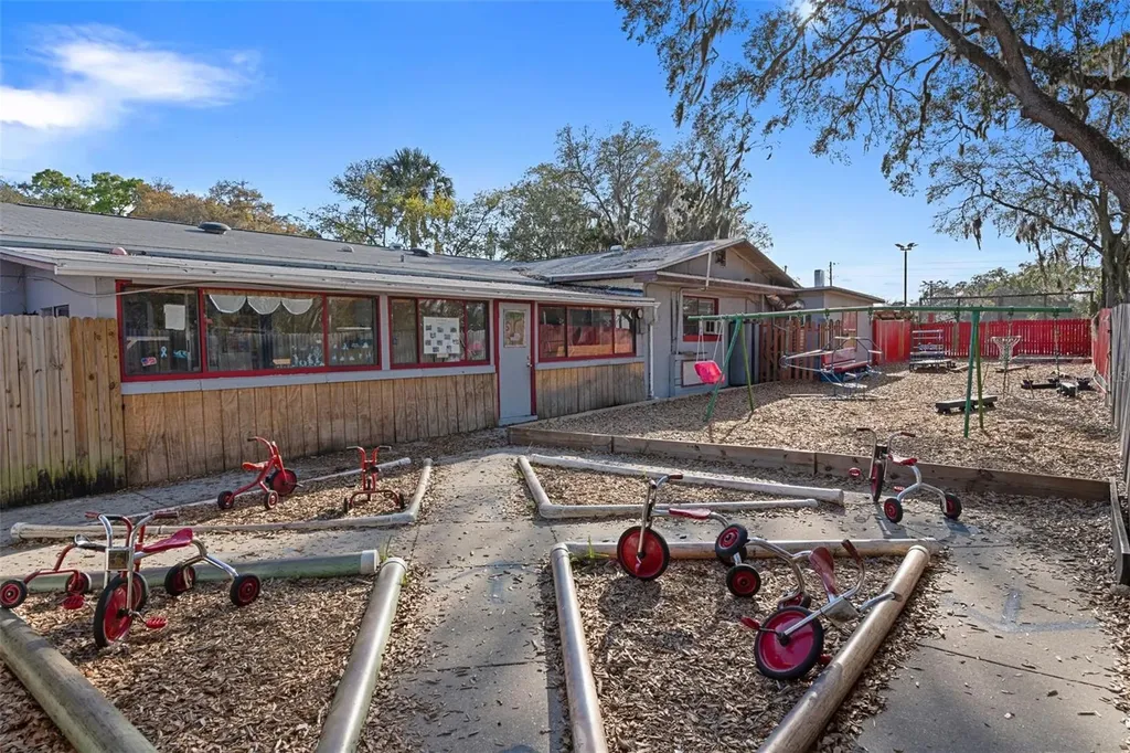 639 NE 1st Street Crystal River FL 34429